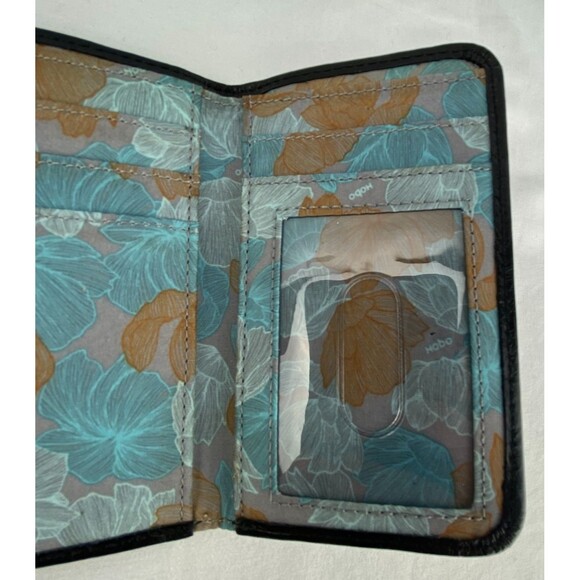 HOBO Jill Leather Wallet Black Trifold Crackled Snap Closure Autumn Leaves - Picture 9 of 11